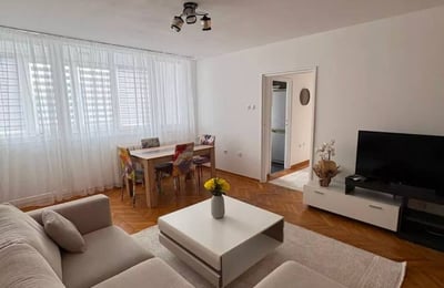 Gemütliches und geräumiges renoviertes Apartment 70 m², Neu-Belgrad, Serbien