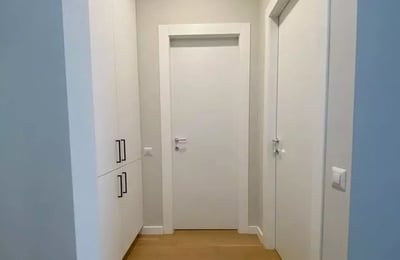 Location longue durée d’un appartement de 2 pièces, 51 m², dans le complexe One Timpuri Noi, 3e secteur, Bucarest, Roumanie