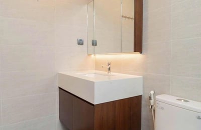 Geräumiges Apartment im Rollington Building, Da Nang, Vietnam zu vermieten