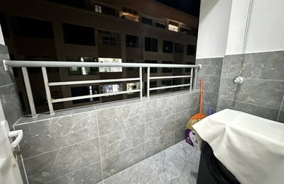Alquiler de apartamento amplio y moderno cerca del mar, Nha Trang, Vietnam