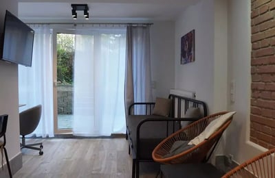 Alquiler a largo plazo de estudio de 30 m² en el centro de Cracovia, Polonia