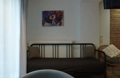 Alquiler a largo plazo de estudio de 30 m² en el centro de Cracovia, Polonia