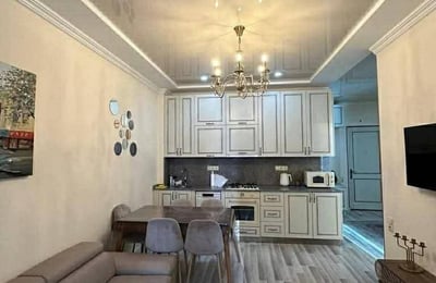 Аренда уютной квартиры с одной спальней, 55 м², центр, Батуми, Грузия
