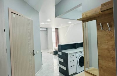 Аренда уютной меблированной 2-спальной квартиры 58 м², Батуми, Грузия