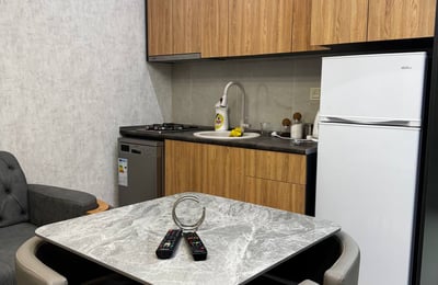 Location d’un appartement confortable et meublé avec une chambre, 35 m², Batoumi, Géorgie
