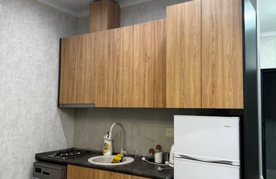 Location d’un appartement confortable et meublé avec une chambre, 35 m², Batoumi, Géorgie