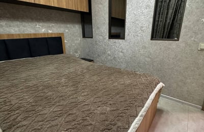 Location d’un appartement confortable et meublé avec une chambre, 35 m², Batoumi, Géorgie