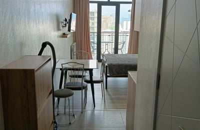 Alquiler de estudio moderno y amueblado, 36 m², Batumi, Georgia