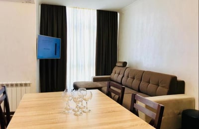 Alquiler de buen apartamento amueblado, 51 m², Batumi, Georgia