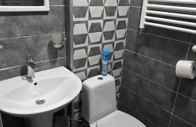 Location appartement confortable meublé, 54 m², Batumi, Géorgie