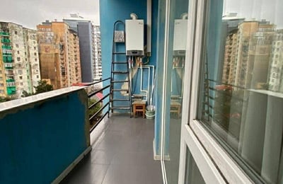 Geräumige Wohnung 80 m² mit neuer Renovierung zur Langzeitmiete in Batumi, Georgien