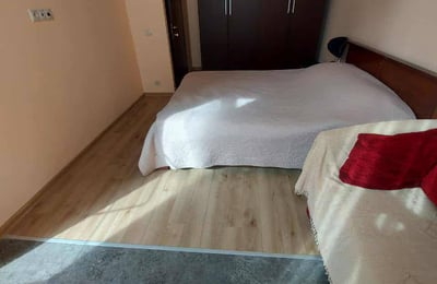 Helle, möblierte Wohnung zur Miete, Batumi, Georgien