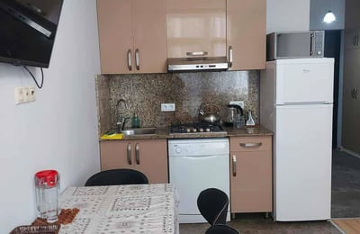 Helle, möblierte Wohnung zur Miete, Batumi, Georgien