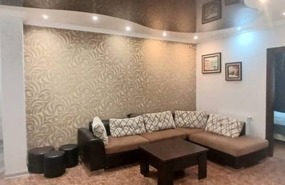 Alquiler de apartamento amplio, luminoso, 90 m², Batumi, Georgia