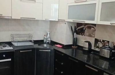 Alquiler de apartamento amplio, luminoso, 90 m², Batumi, Georgia