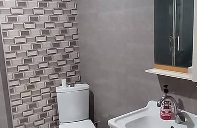 Alquiler de apartamento amplio, luminoso, 90 m², Batumi, Georgia