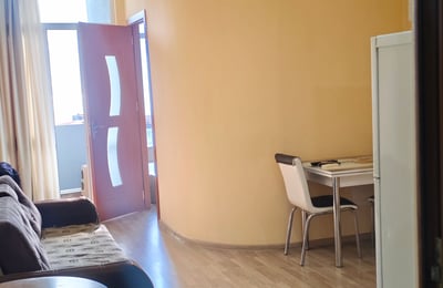 Alquiler de apartamento cómodo con vista al mar, 40 m², Batumi, Georgia