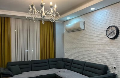 Location appartement lumineux, spacieux, 80 м², Batumi, Géorgie