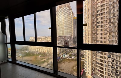 Moderne Wohnung mit Meerblick im Alliance Batumi zur Miete, Batumi, Georgien