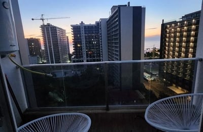 Alquiler de acogedor estudio con vista al mar, 29 m², Batumi, Georgia