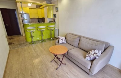 Alquiler de apartamento limpio y luminoso, 60 m², Batumi, Georgia