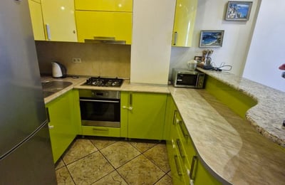 Alquiler de apartamento limpio y luminoso, 60 m², Batumi, Georgia