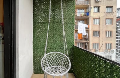 Location d'un studio propre et lumineux avec balcon, 40 m², Batoumi, Géorgie