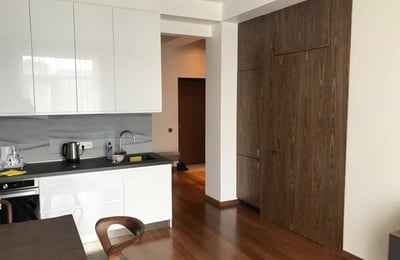 Location d’un appartement moderne de 3 pièces avec vue sur la mer, Baku White City, Bakou, Azerbaïdjan