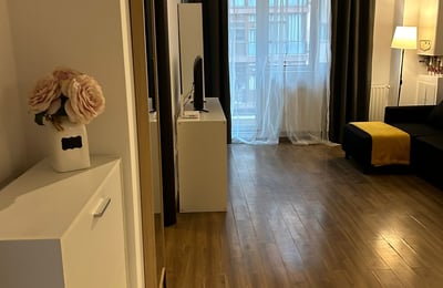 Alquiler de un amplio apartamento de 2 habitaciones, 55 m², Militari Residence, sector 6, Bucarest, Rumanía