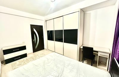 Аренда двухкомнатной квартиры с балконом, 50 м², Бухарест, сектор 6, Румыния