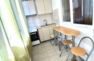 Alquiler de un apartamento acogedor de dos habitaciones, Bucarest, Sector 6, Rumanía