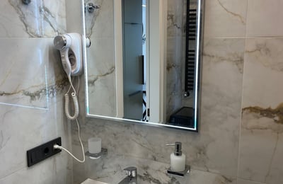 Location d'un appartement meublé et accueillant, 40 m², Black Sea Towers, Batumi, Géorgie