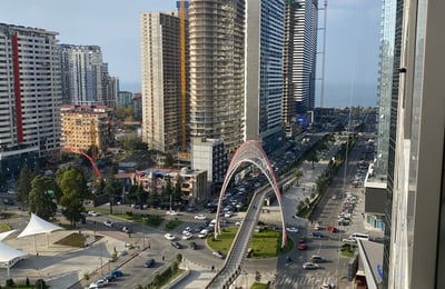 Location d'un appartement meublé et accueillant, 40 m², Black Sea Towers, Batumi, Géorgie