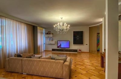Moderne und geräumige 113 m² Wohnung mieten, Batumi, Georgien