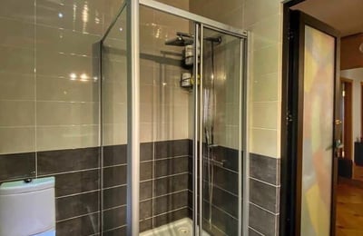 Moderne und geräumige 113 m² Wohnung mieten, Batumi, Georgien