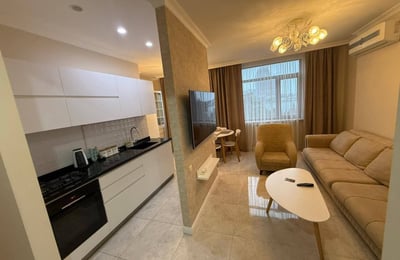 Location d'un appartement douillet et meublé, 70 m², Batumi, Géorgie