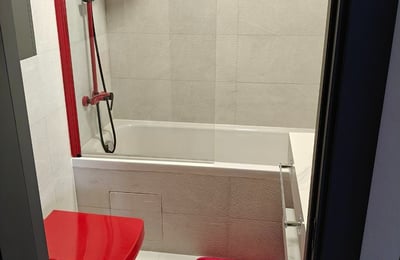 Location d'un appartement spacieux et entièrement meublé, 68 m², Batoumi, Géorgie