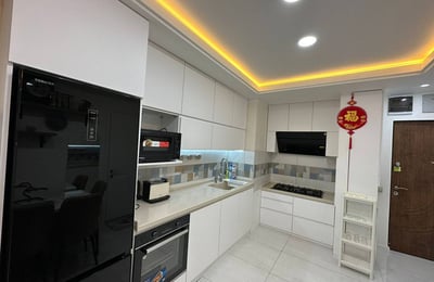 Alquiler de apartamento amplio y completamente amueblado, 70 m², Batumi, Georgia