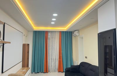 Alquiler de apartamento amplio y completamente amueblado, 70 m², Batumi, Georgia