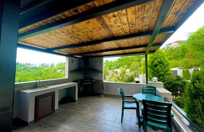 Alquiler de casa de lujo con piscina, Batumi, Georgia