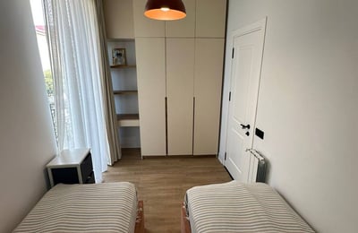 Rent a spacious, fully furnished apartment, 75 m², Batumi, Georgia