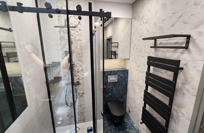 Аренда просторной, полностью меблированной квартиры с видом на море, 100 м², Батуми, Грузия