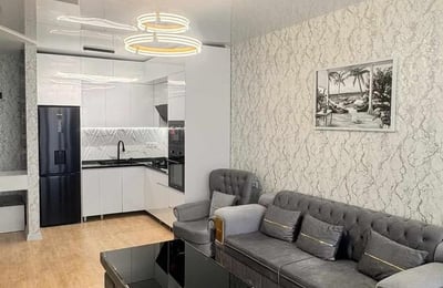 Alquiler de apartamento acogedor y completamente amueblado con vista al mar, 60 m², Batumi, Georgia