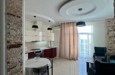 Alquiler de apartamento espacioso, elegante, 147 m², Batumi, Georgia