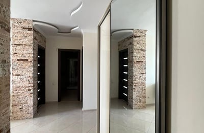 Alquiler de apartamento espacioso, elegante, 147 m², Batumi, Georgia