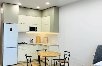 Location d'un studio lumineux avec vue sur la mer, 37 m², Batumi, Géorgie