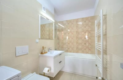 Long-term rent of 2-room apartment 70 m², Bucharest, Romania