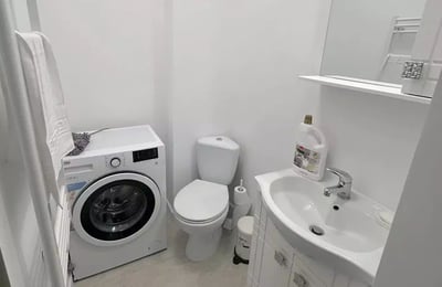 Location longue durée d’un appartement, 69 m², dans le quartier Campus – Université Ovidius, Constanța, Roumanie