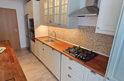 Miete einer guten, möblierten Zweizimmerwohnung, Sektor 6, Bukarest, Rumänien