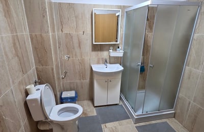 Miete einer guten, möblierten Zweizimmerwohnung, Sektor 6, Bukarest, Rumänien